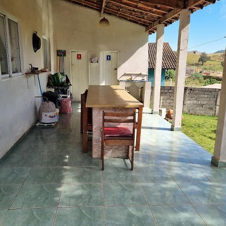 Chacara Recanto Vovo Luiza 阿拉萨里瓜马 外观 照片